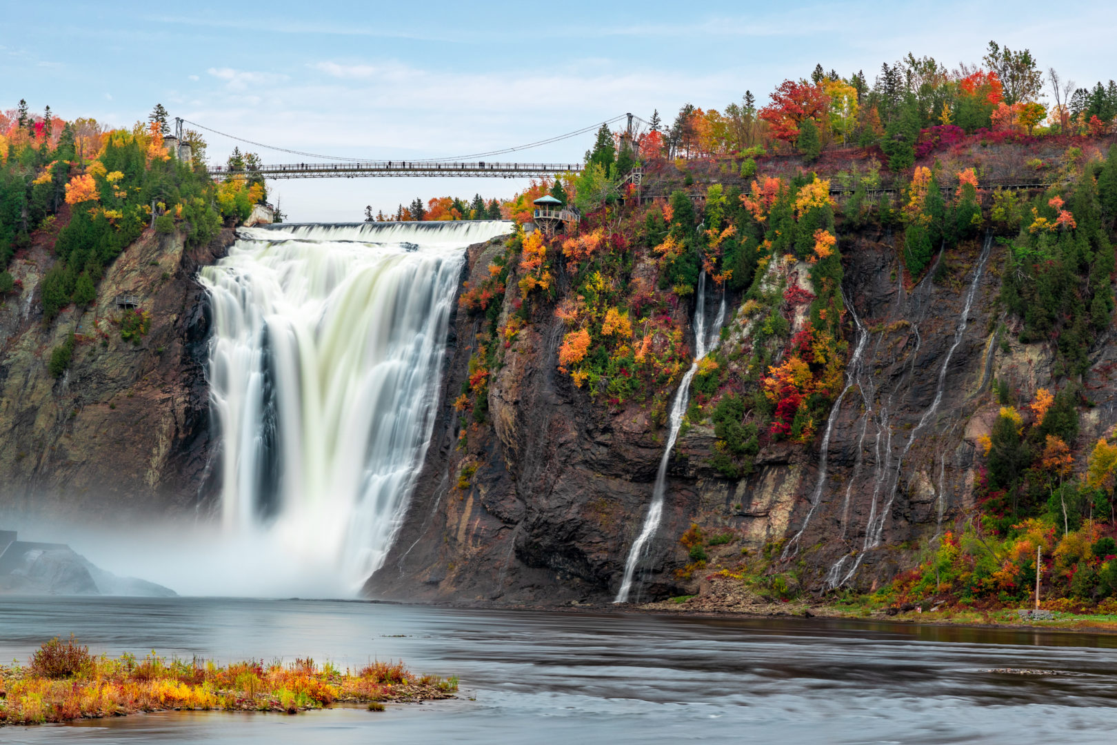 Montmorency Falls im Herbst, Québec, Reise Kanada