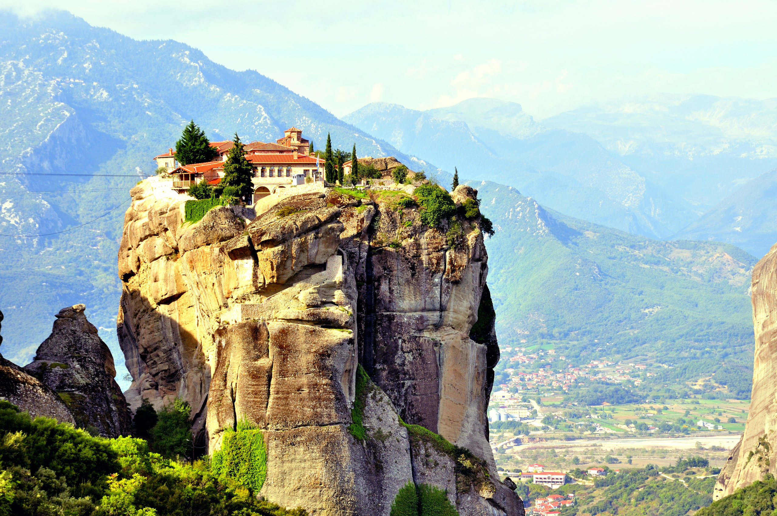 Les Météores et ses monastères au nord de la Grèce