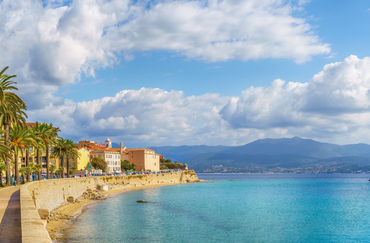Strand von Saint-François und alte Zitadelle von Ajaccio, Korsika