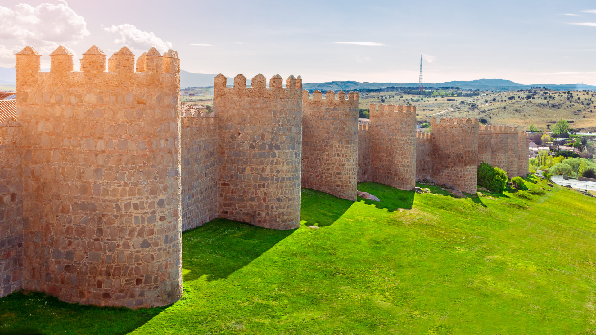 Stadtmauer von Ávila, UNESCO-Weltkulturerbe, in der Region Kastilien und León in Spanien