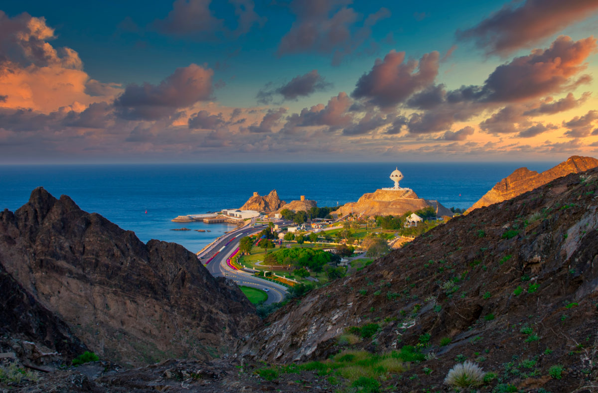 Landschaft an der Mutrah Corniche in Muscat, Oman