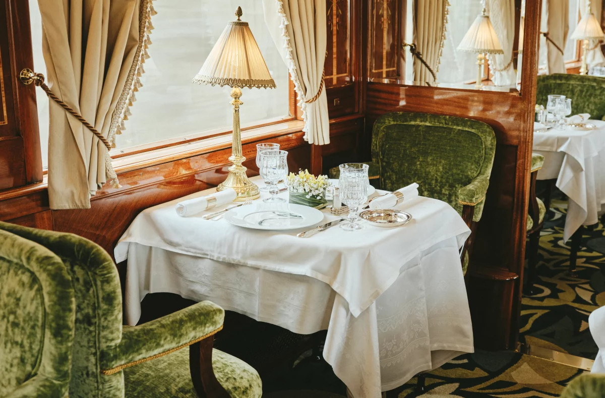 Restaurant im Luxuszug Orient-Express