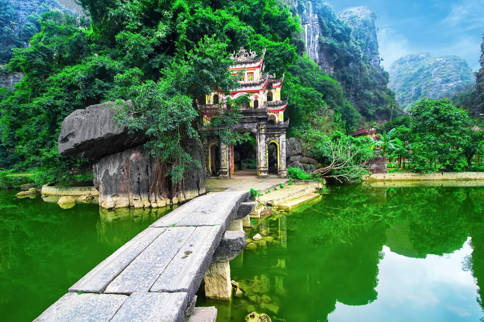 Bich Dong Pagada, Ninh Binh, Vietnam