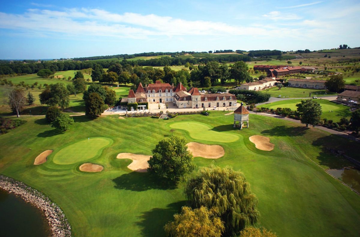 Golfplatz mit Pro in der Dordogne aux Vigiers