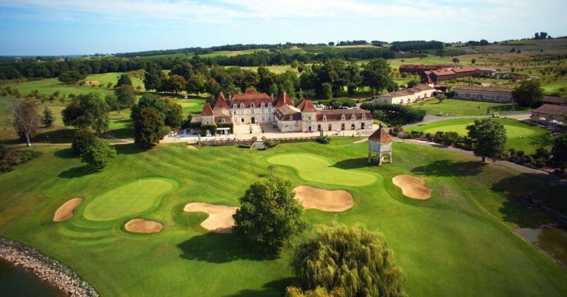 Golfplatz mit Pro in der Dordogne aux Vigiers