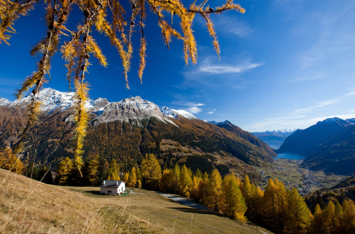 Panorama des Poschiavo-Tals Sassalbo-Tal