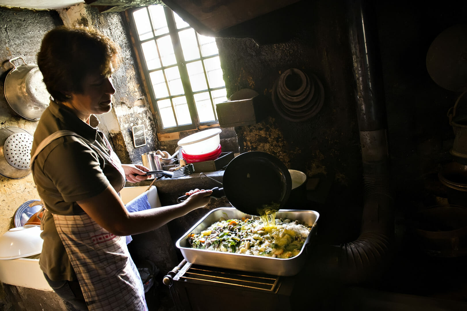 Pizzoccheri-Zubereitung in der Küche von Casa Tomé