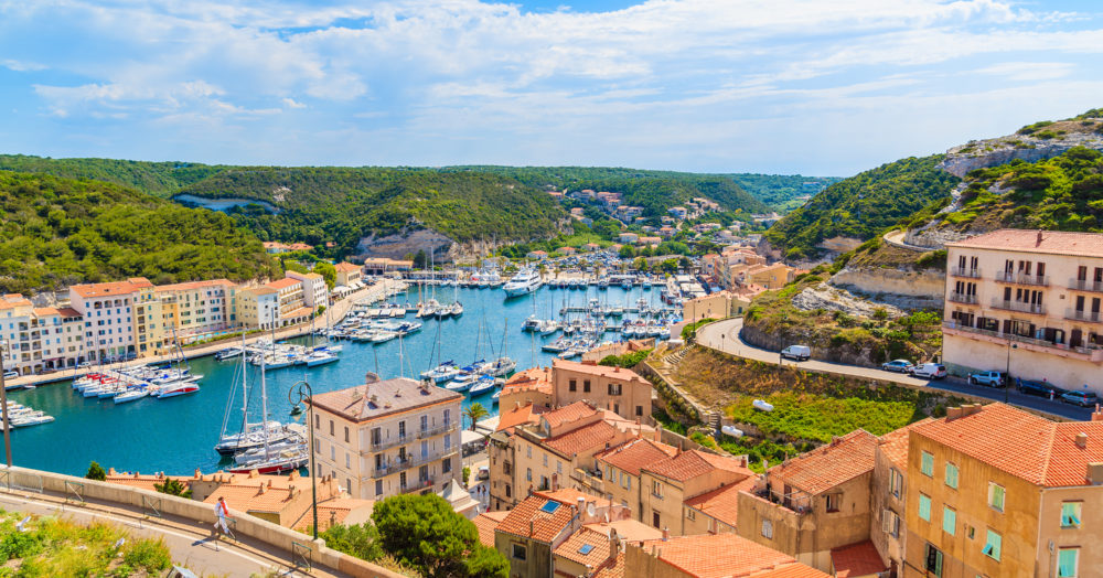 Blick auf den Hafen von Bonifacio und die Altstadt, Insel Korsika