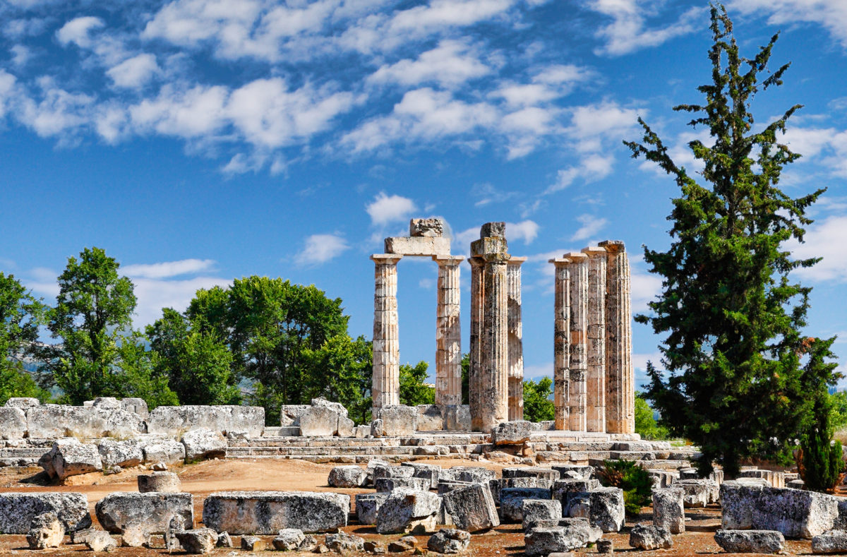 Tempel des Zeus (330 v. Chr.) in Nemea, Griechenland