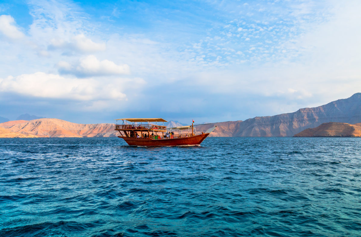 Dhow-Kreuzfahrt, Reise nach Oman