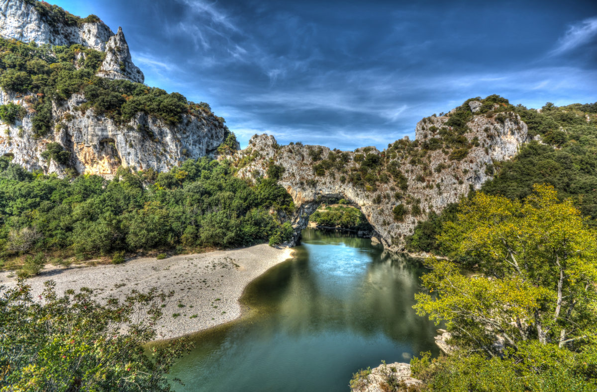 Pont d'Arc, über der Ardèche in Südfrankreich