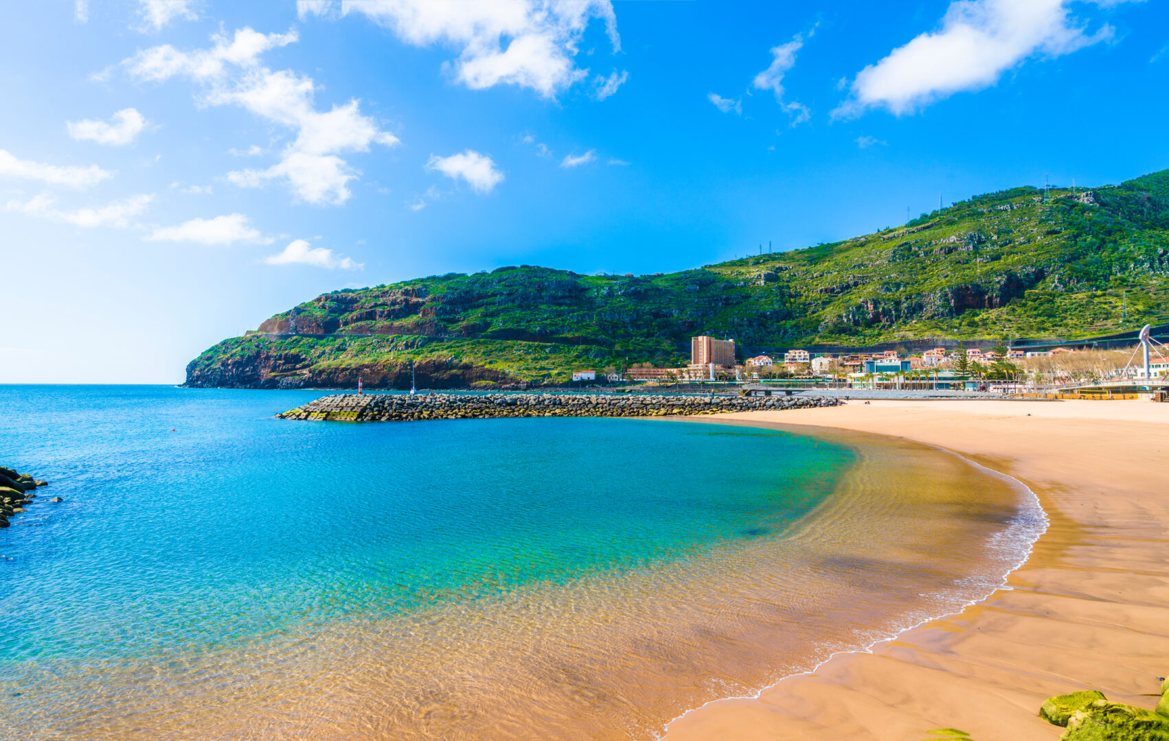 Strand in der Bucht von Machico, Madeira Insel, Portugal