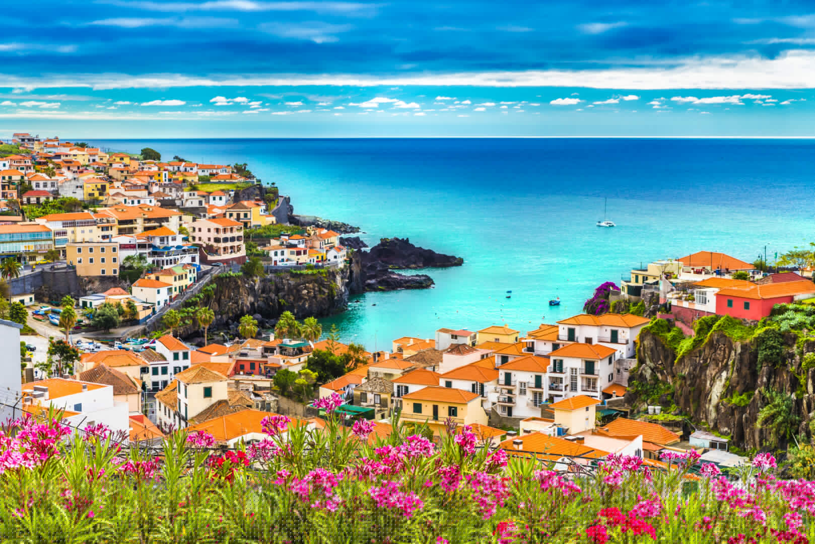 Panoramablick auf Camara de Lobos, Madeira Insel, Portugal