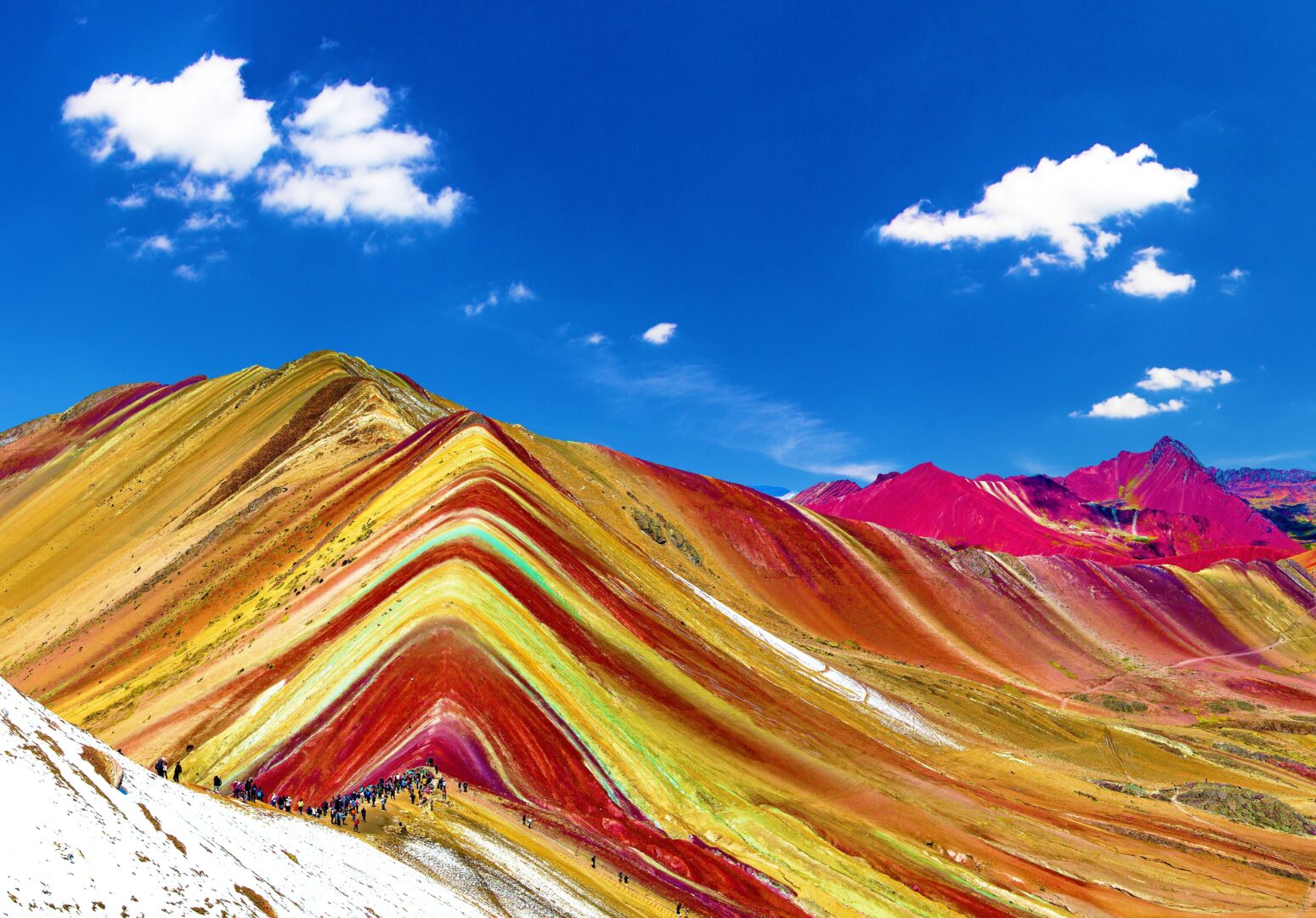 Farbenfrohe Berge in der Region Cuzco, Peru