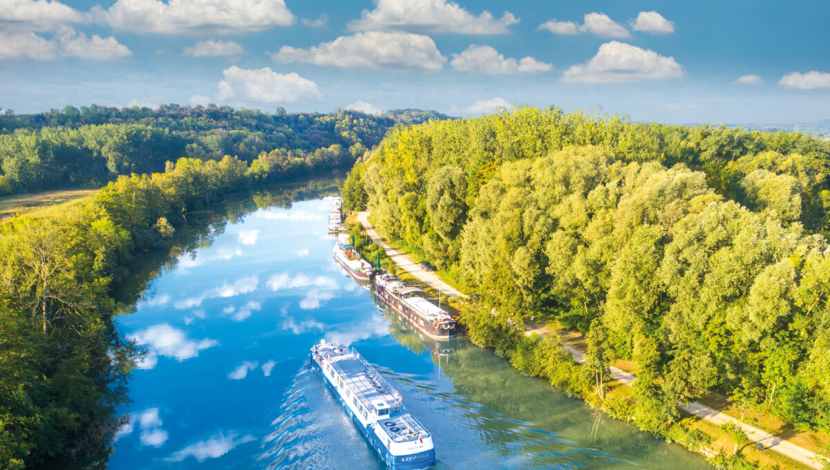 Flusskreuzfahrt an Bord einer Peniche durch Belgien