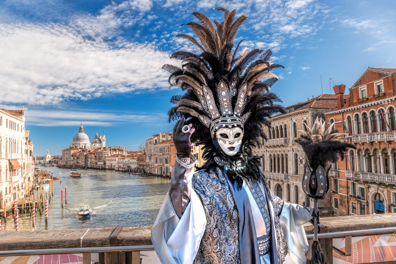 Maske und Kostüm beim Karneval in Venedig, Italien
