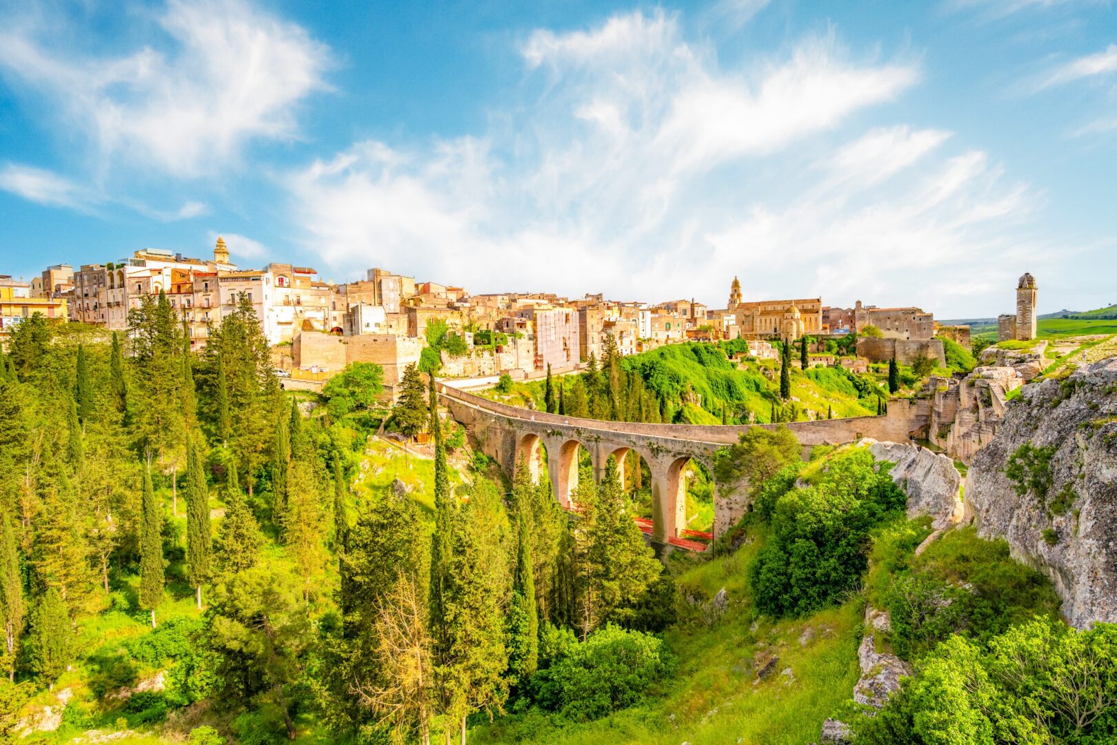 Gravina in Apulien und seine Brücke in Apulien, Italien