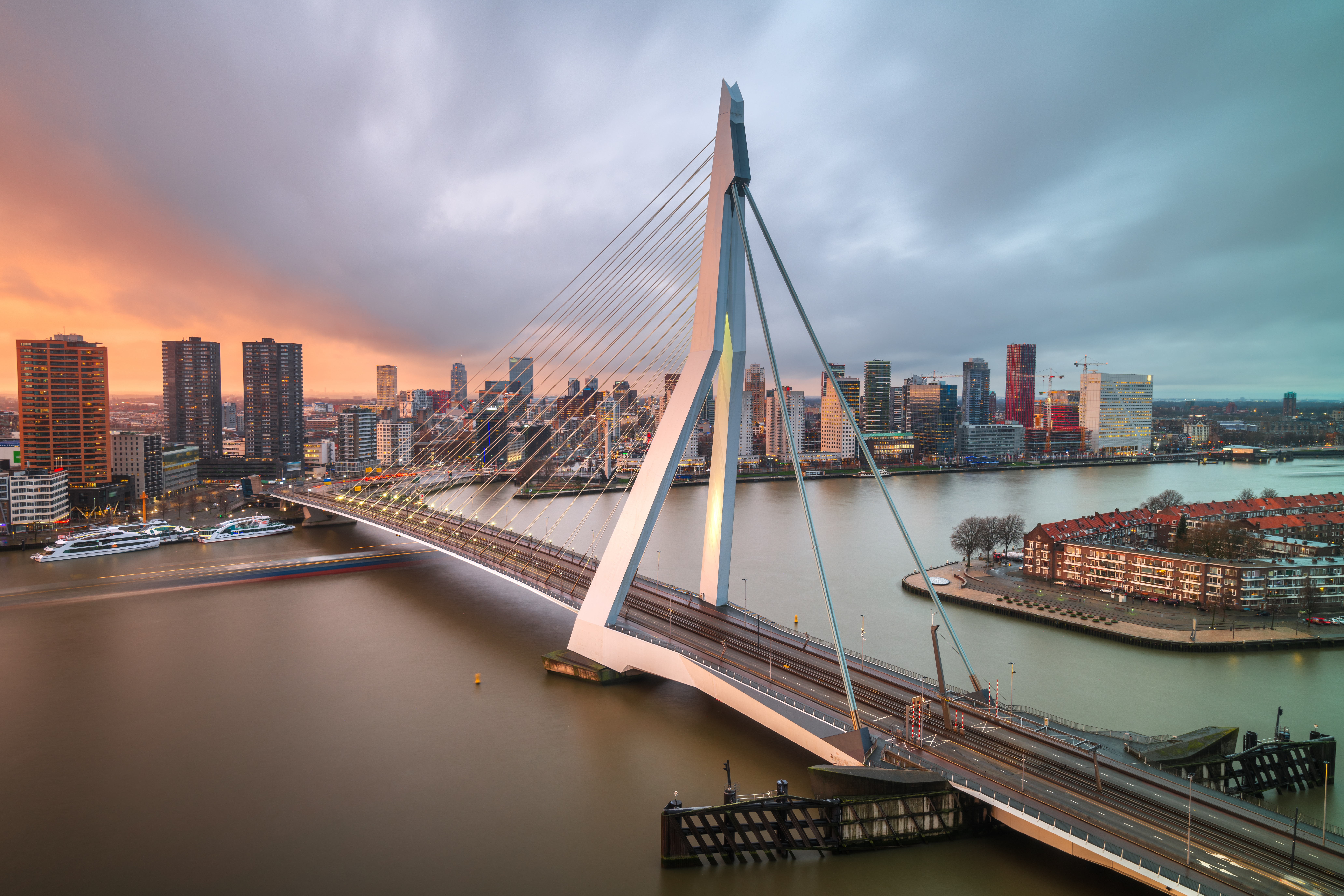 Erasmus-Brücke in Rotterdam, Niederlande